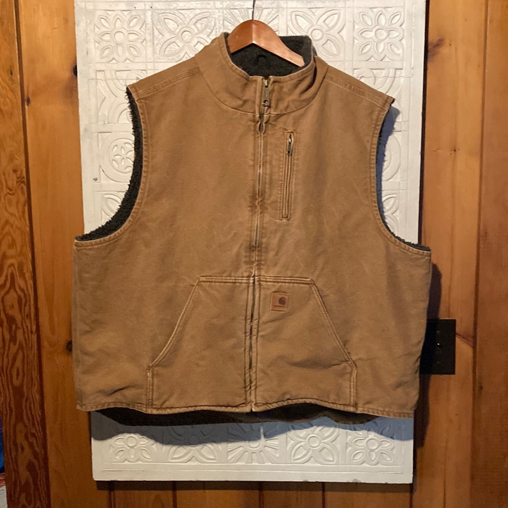 Carhartt Sherpa lined vest